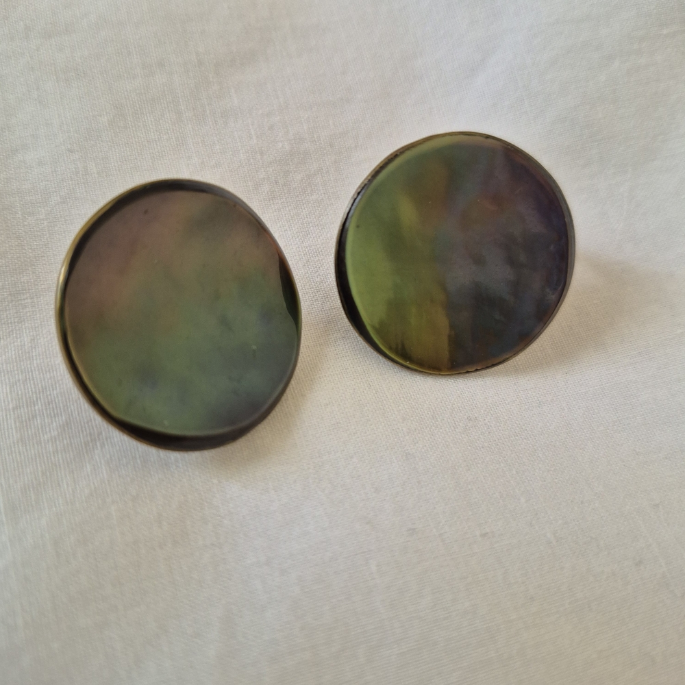 Vintage Vogue Jewelry Round Iridescent Clip-on Earrings Green and Purple Signed